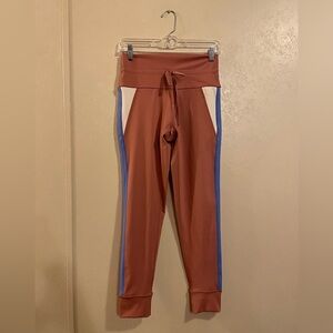 NWOT aerie Goals Colorblock leggings sz L
